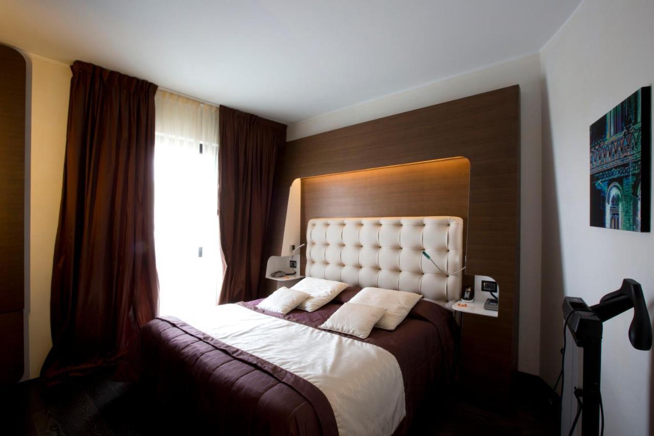 Palace Hotel Moderno Pordenone Exterior foto